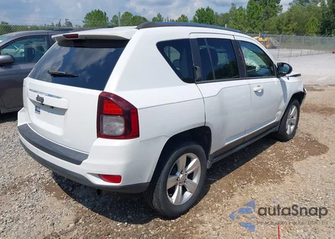 2014 Jeep Compass Sport z USA, uszkodzony, nr VIN 1C4NJCBB6ED747797